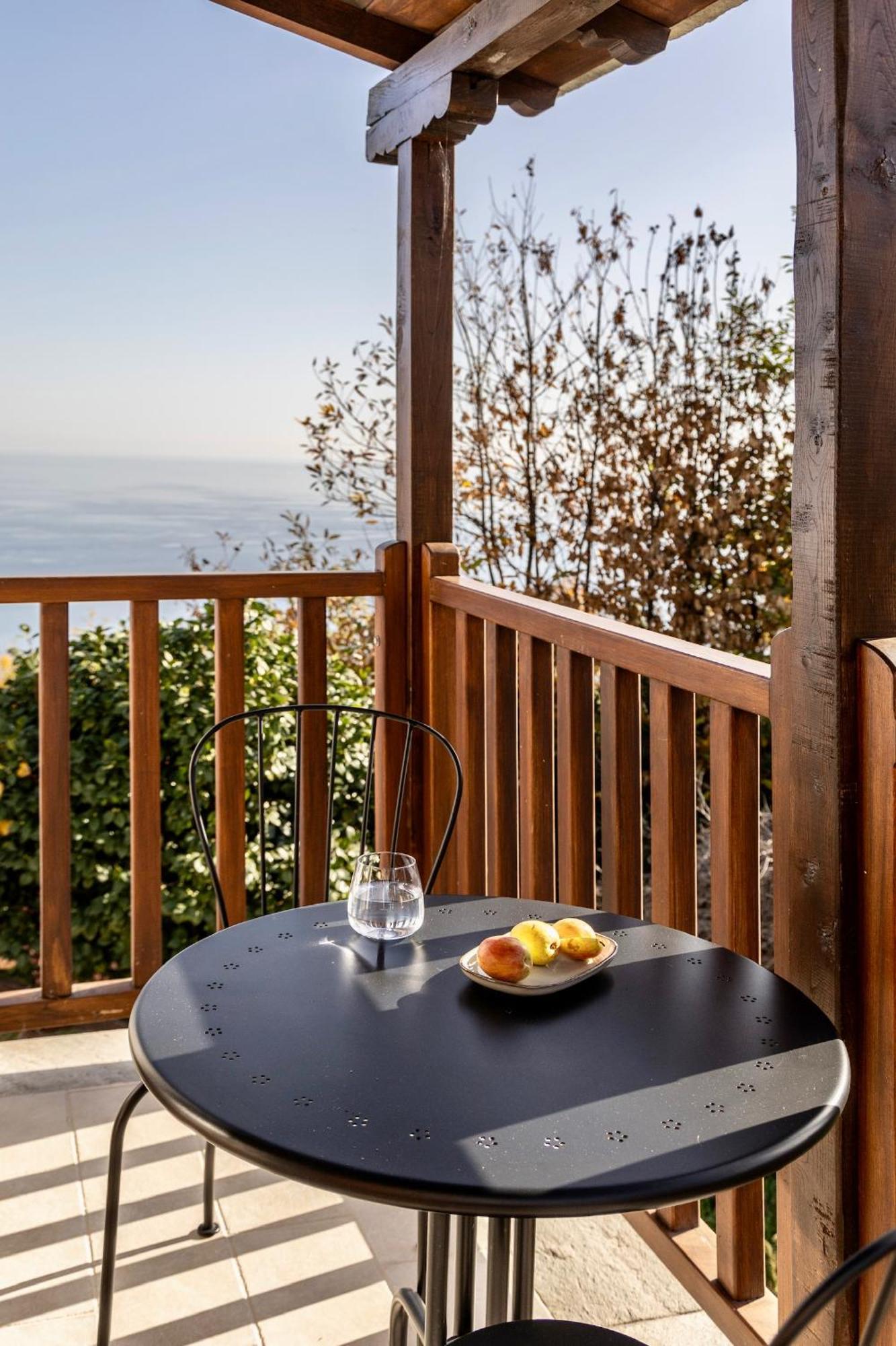 Om Living Pelion Apartment Agios Dimitrios  Exterior photo